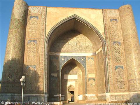 Samarkand-Bibikhanim mosque