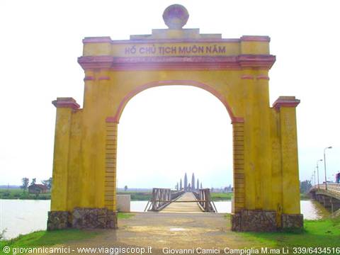 BEN HAI river - BRIDGE ON THE 17th PARALLEL