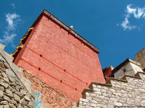 LEH,Climb to the Namgyal Tsemo gompa