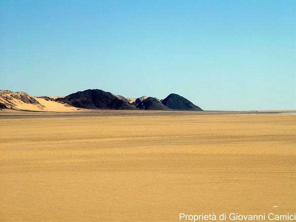 RAMLAT AS-SAB'ATAYN DESERT