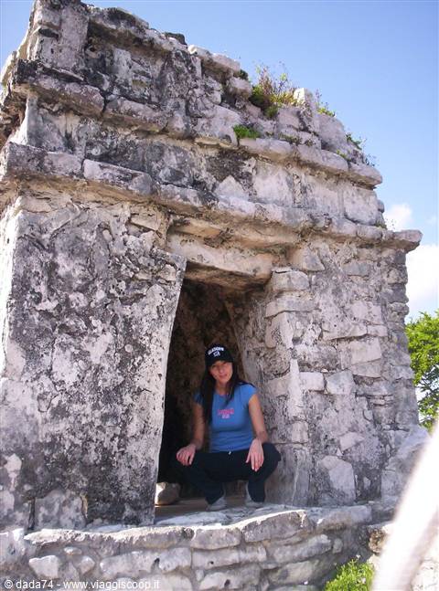 Dani sucked in by the site in Tulum