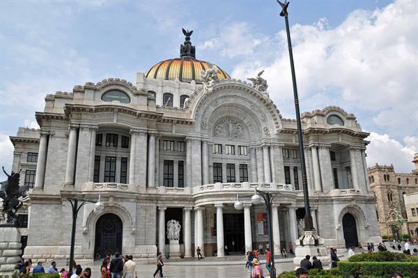 palace of fine arts - mexico city