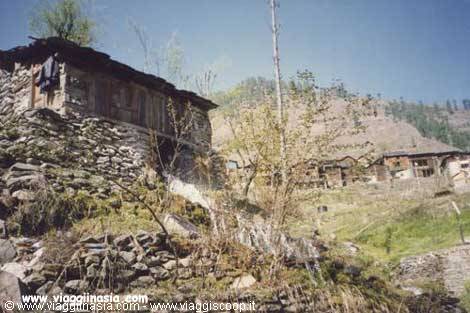 typical village of himachal pradesh