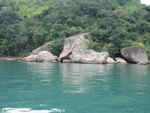 Ilha do Pelado coast