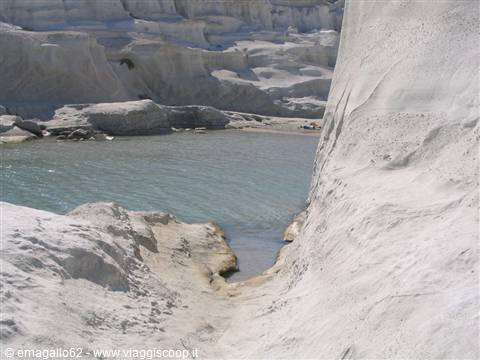 The crystal-clear waters of Sarakiniko