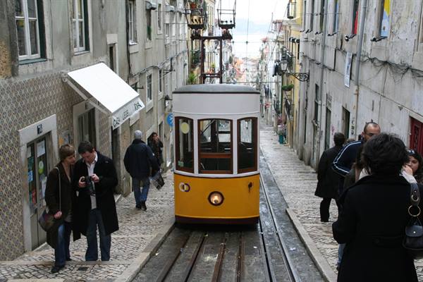 elevator THE BICA