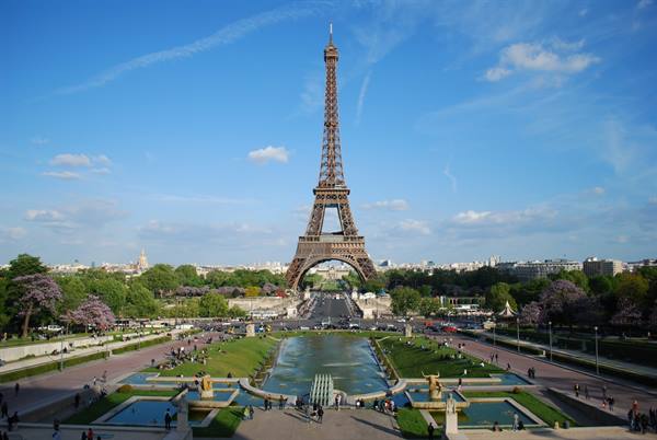 EIFFEL TOWER