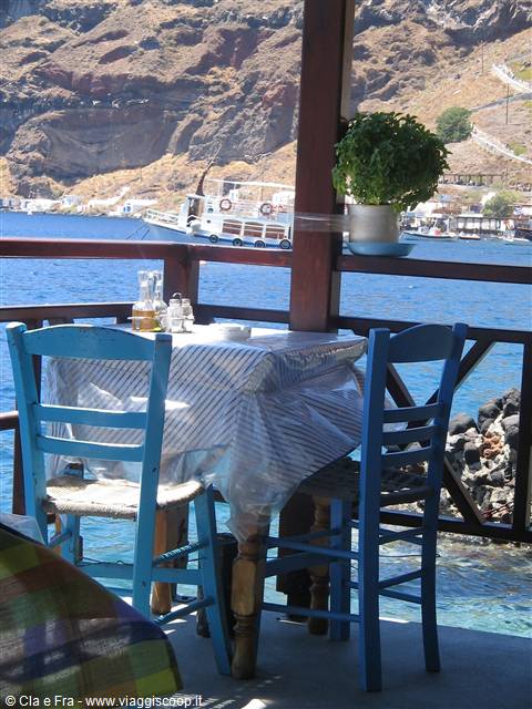 table taverna thirassia