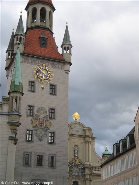 Munich - Clock Altes Rathaus