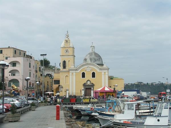 Procida, port
