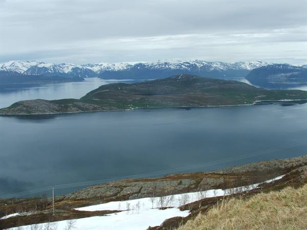 Along the fjord of Skibotn