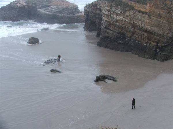As Catedrais beach