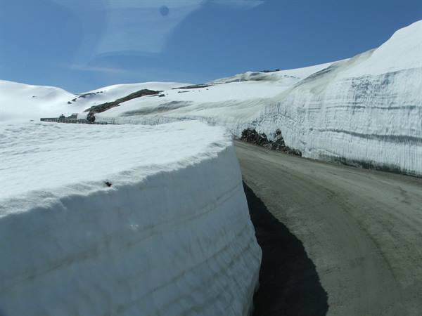 towards Dalsnibba