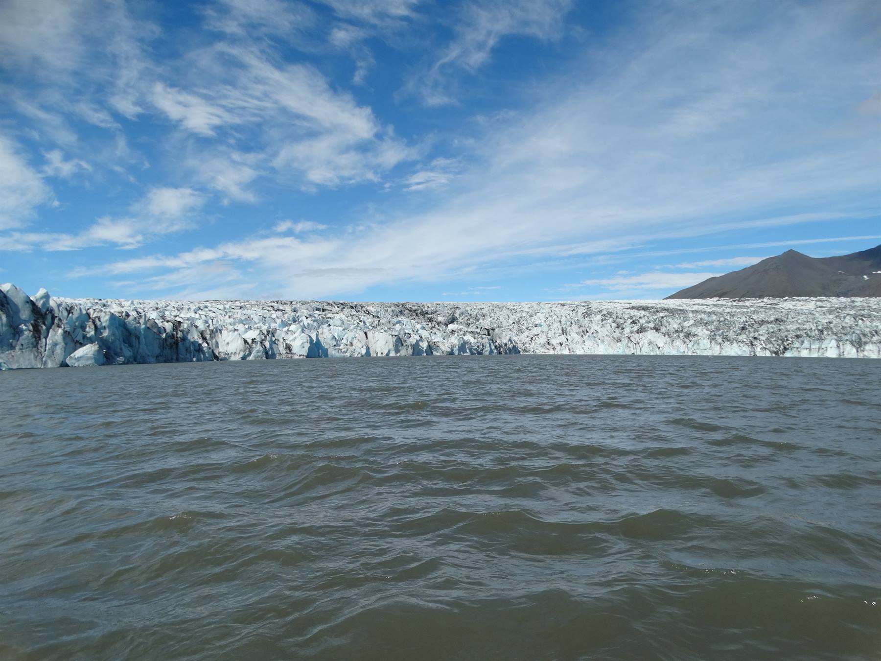 Ghiacciaio sul mare
