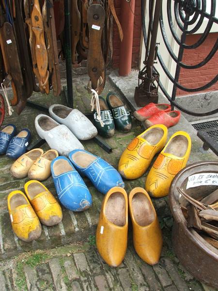 clogs