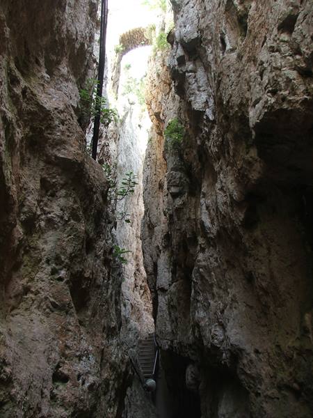 Gaeta,cleft at Monte Orlando