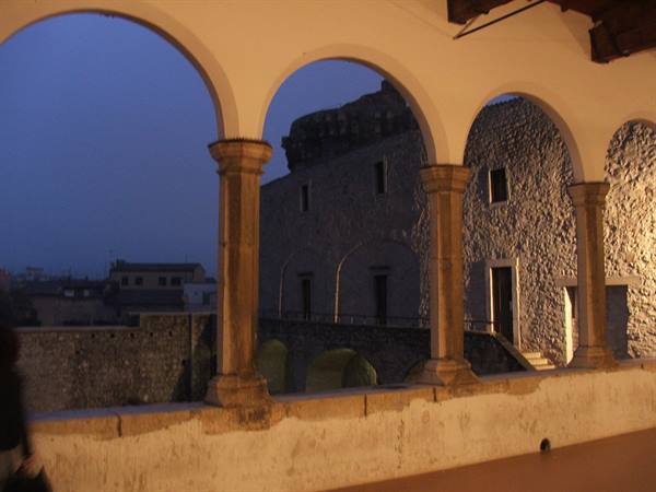 Venosa,Castle