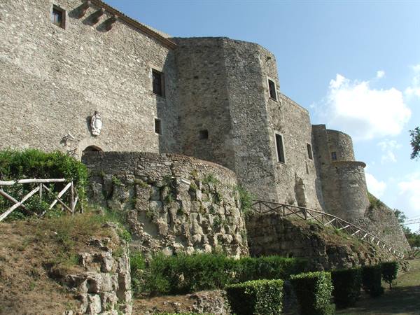 Vibo,Castle