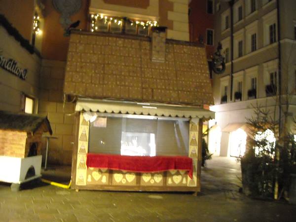 little house with a marzipan roof...