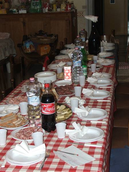 Volterra, New Year's table