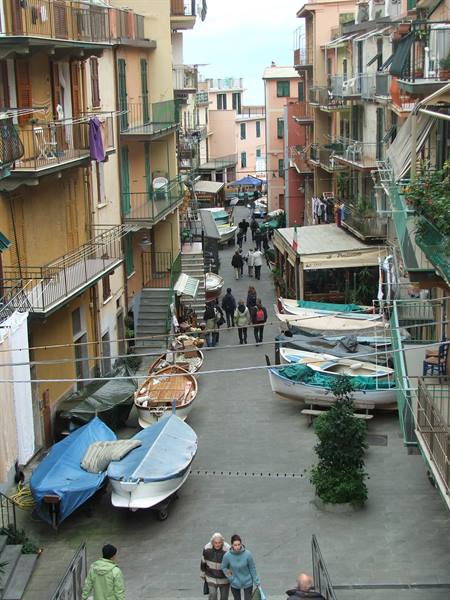Manarola, main street