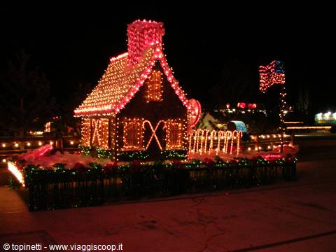 Christmas decorations ( city of Moab in Utah )