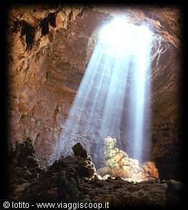 Castellana caves: entrance