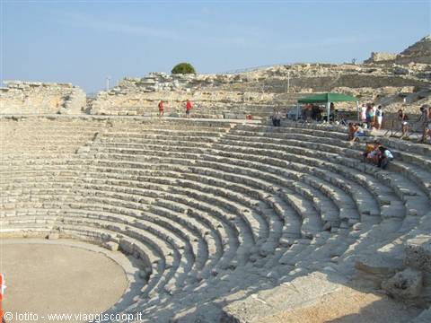 Segesta: theatre