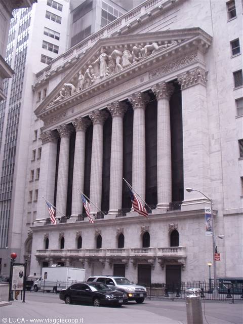 Marble facade with Corinthian columns and sculpted pediment of the New York Stock Exchange
