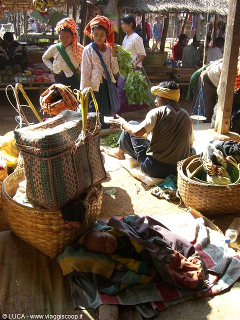 Inle Lake - Market
