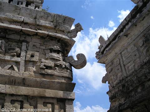 Chichen Itza - detail of the palacio de las monjas