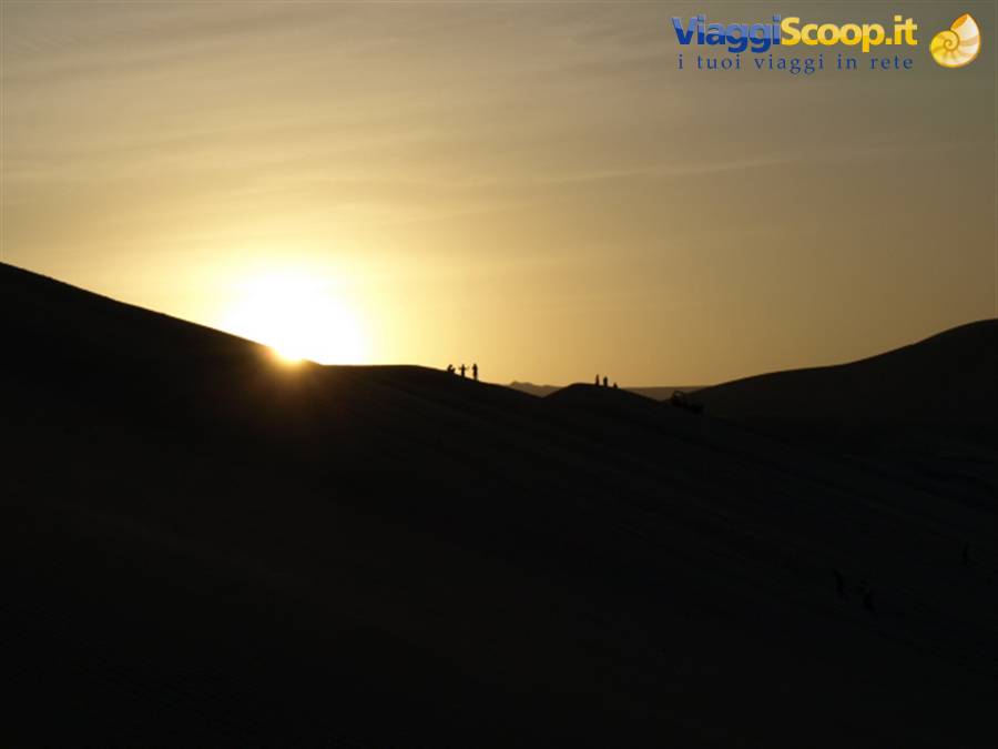 Huacachina Oasis - Sandboarding at sunset...