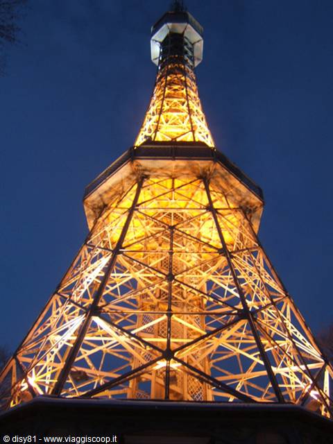 Mini Eiffel Tower, Petrin hill