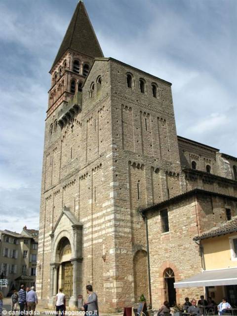 Tournus - Abbey
