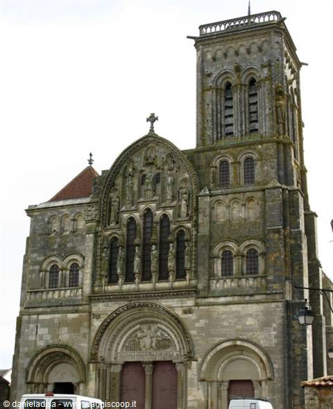 Vezelay - basilica