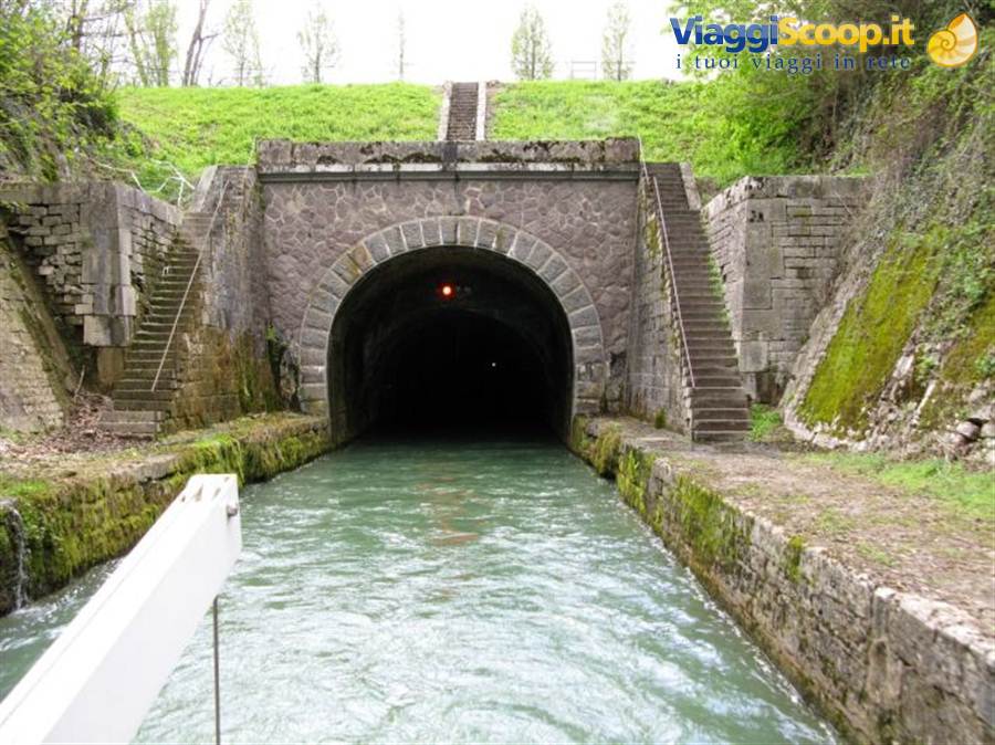 Poully en Auxois - The vault