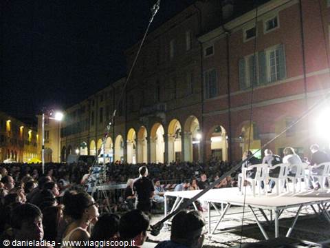 Correggio - screening of Radio Freccia in Piazza Mazzini