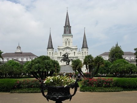 NEW ORLEANS - ST . LOUIS CATHEDRAL