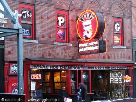 MEMPHIS . PIG ON BEALE