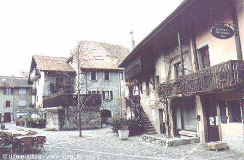 Yvoire square