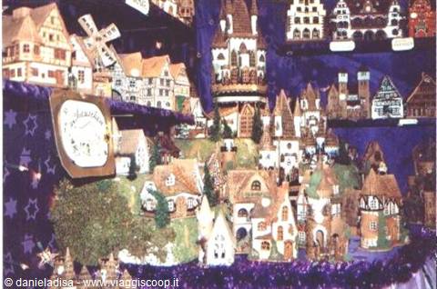 Freiburg - little houses at the market