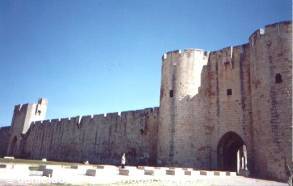 Aigues Mortes – city walls