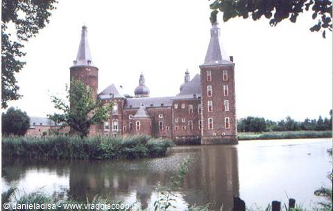 Hoensbroek Castle