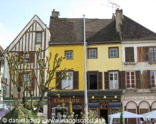 Chablis, main street