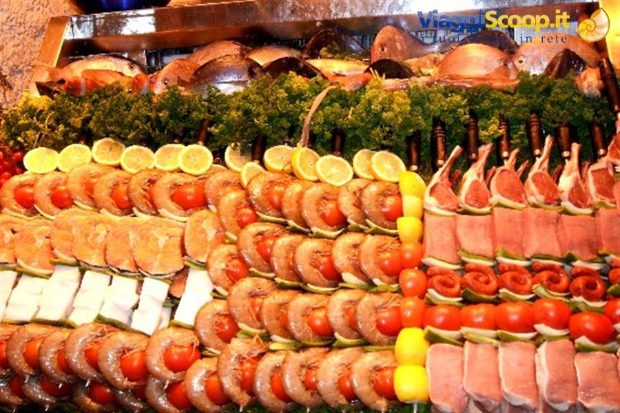 Spiedoni greek restaurant Saint Michel district