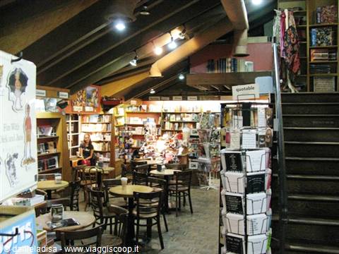 San Diego - Seaport Village - bookshop/café