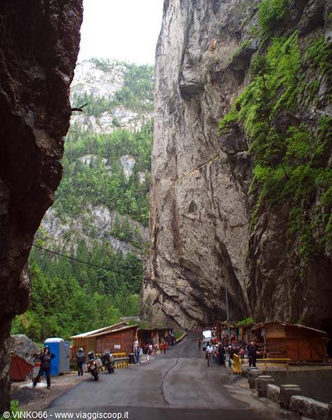 Motorcyclists and tourists between the rock walls of Bicaz Gorges