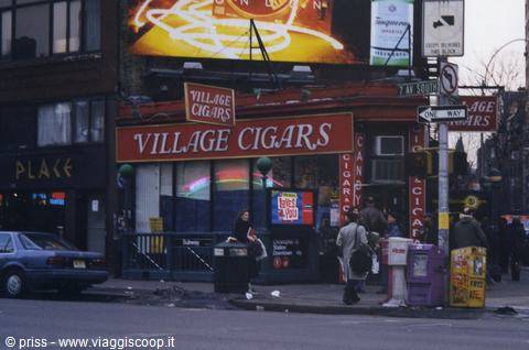 The tobacconist's that appears in 'smoke'... only it's not in Brooklyn but in Greenwich!
