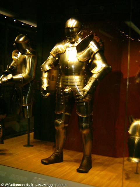 Tower of London - One of the many uniforms of Henry VIII