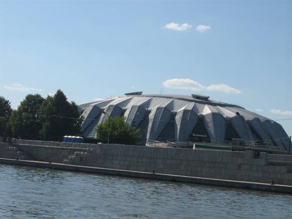 Druzhba Arena in Moscow, folded metal dome above the river